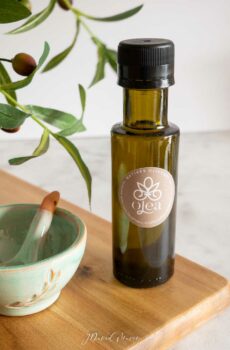 Natives olivenöl 100 mlglasflasche
